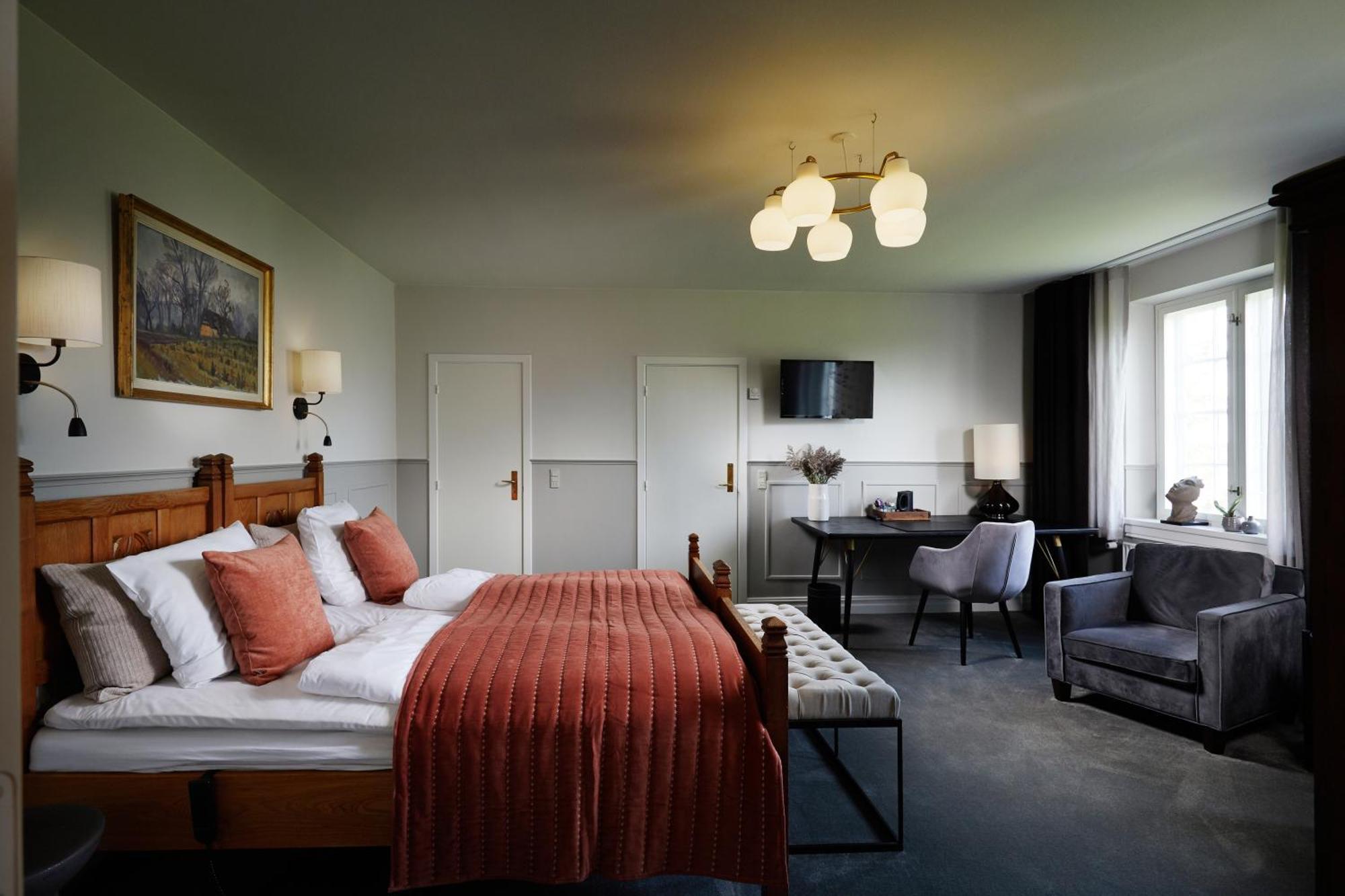 Gl. Avernaes Sinatur Hotel & Konference Ebberup エクステリア 写真