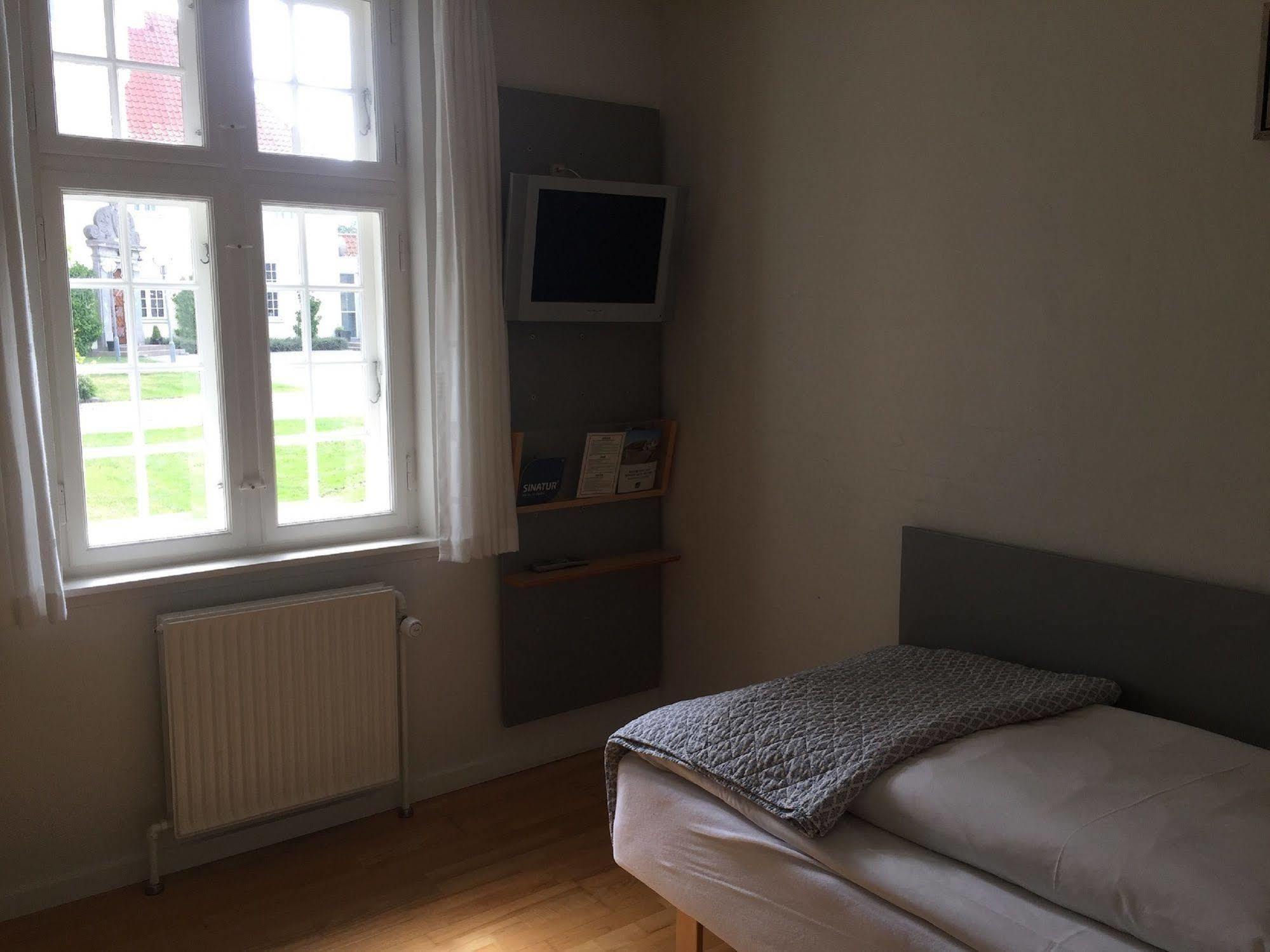 Gl. Avernaes Sinatur Hotel & Konference Ebberup エクステリア 写真